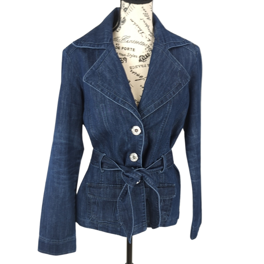 Baccini Women's Size Medium Blue Denim Belted Button Front Shirt Jacket Blazer